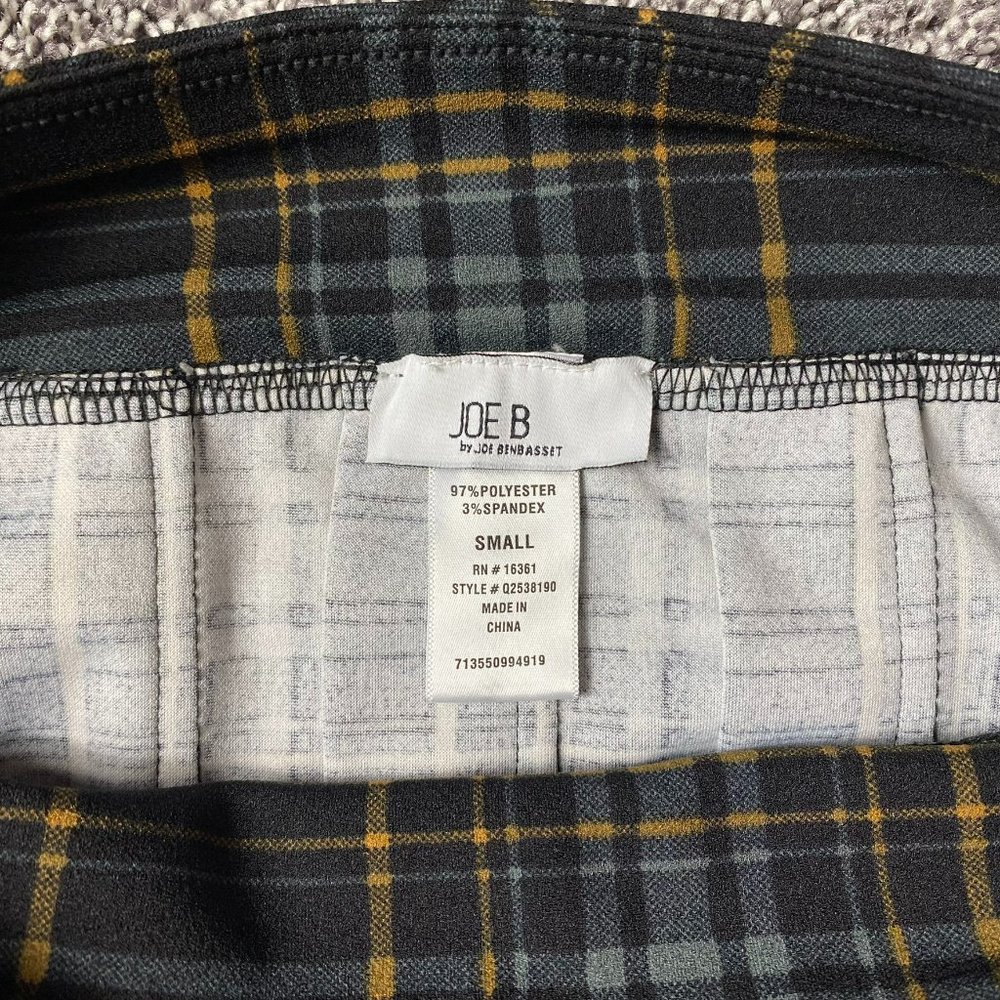 Joe B by Joe Benbasset Pleated Plaid Black Skirt Size Small - Picture 3 of 3
